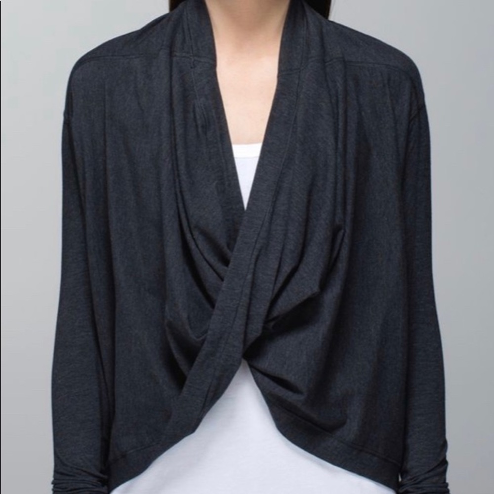 XL front twist sweater. LULULEMON